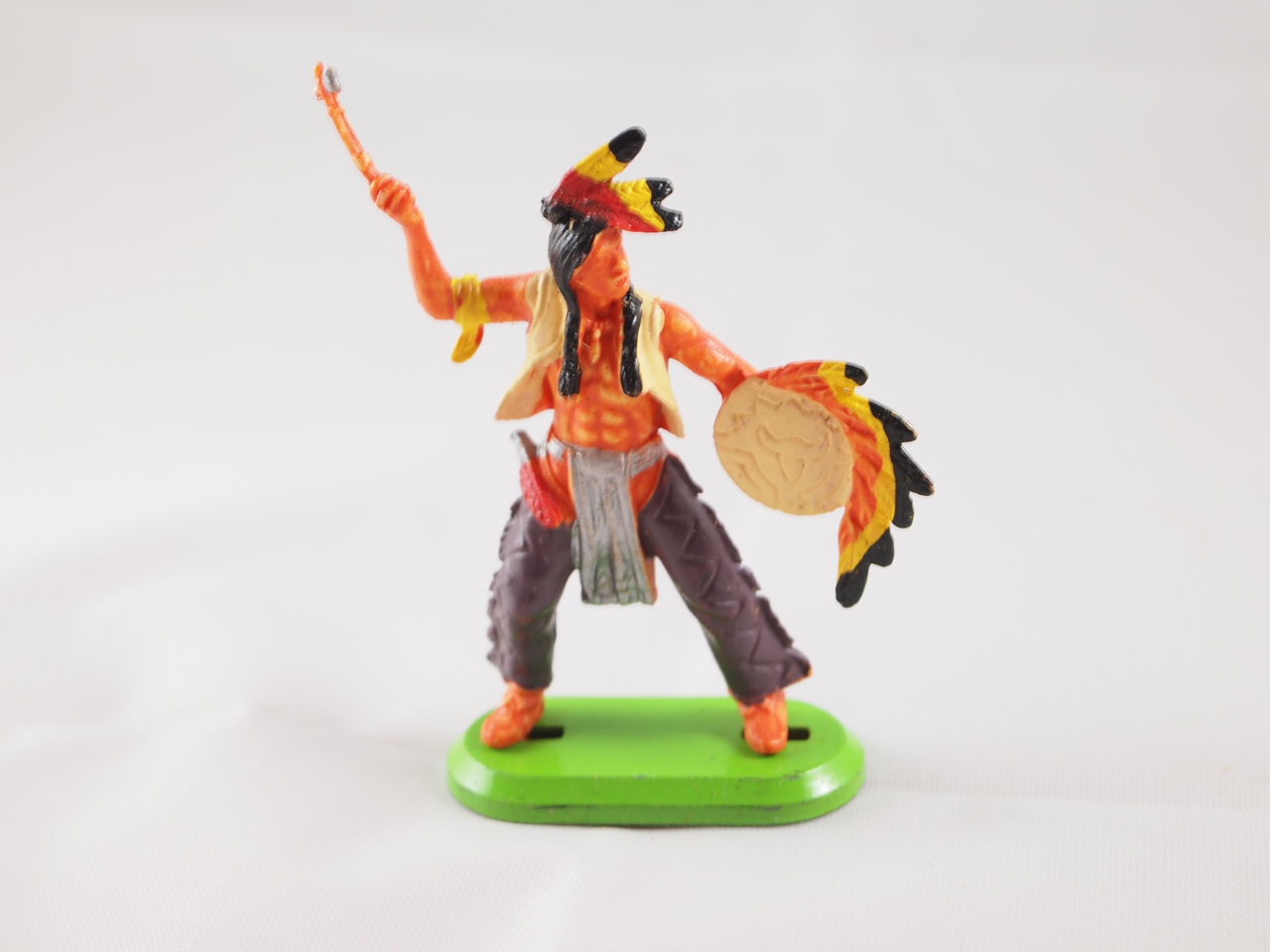 Britains Indian standing with tomahawk and shield