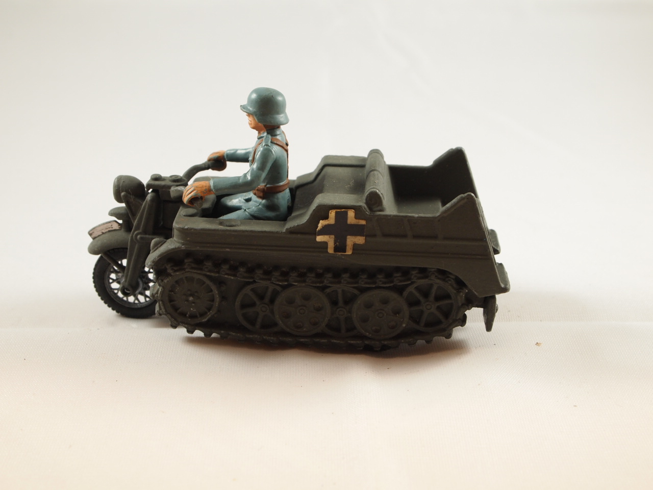 Britains Deetail Kettenkrad toy soldier