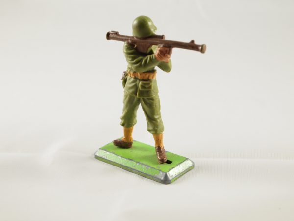 Britains – WWII Americian Soldier – Firing Bazooka