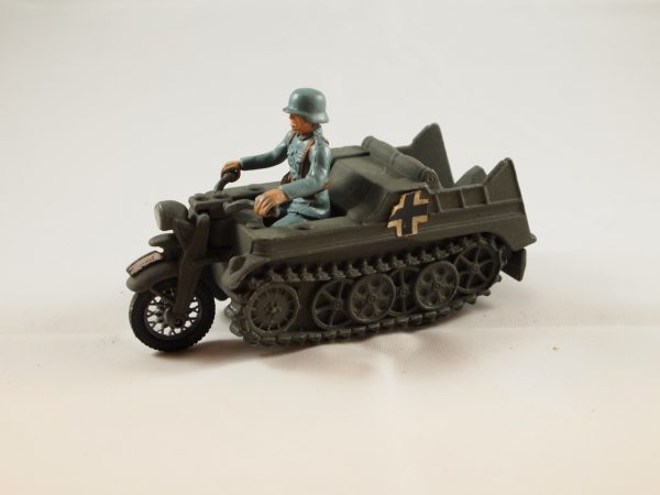Britains Deetail Kettenkrad toy soldier